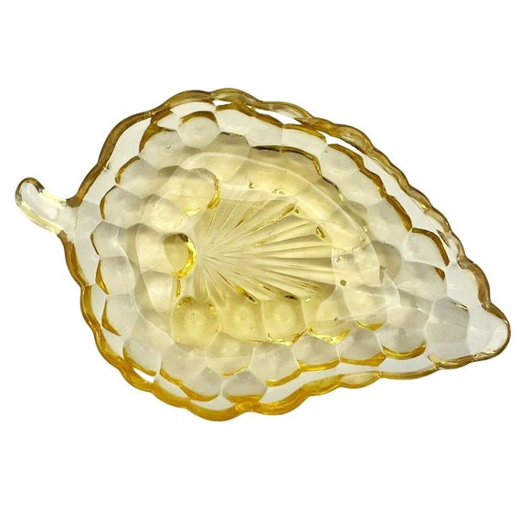 Vintage Amber Grape Trinket Dish 4.5 x 3 Glass Leaf Shape - Picture 1 of 5